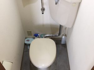 トイレの排水管からポコポコ音がする原因