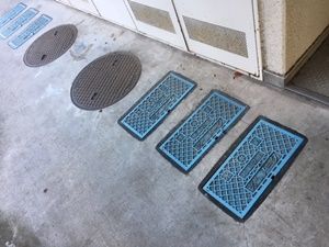 水道メーターが回っていないか確認をする